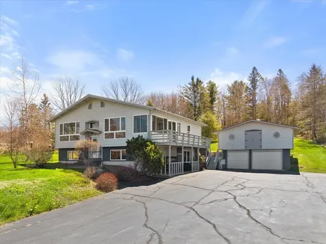 10 Sunset Drive Holden ME 04429