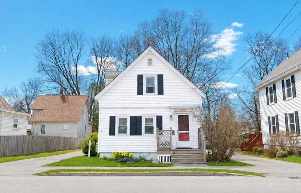 232 Grove Street Bangor ME 04401