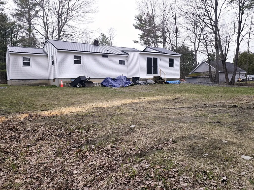 278 Middle Road Oakland ME 04963