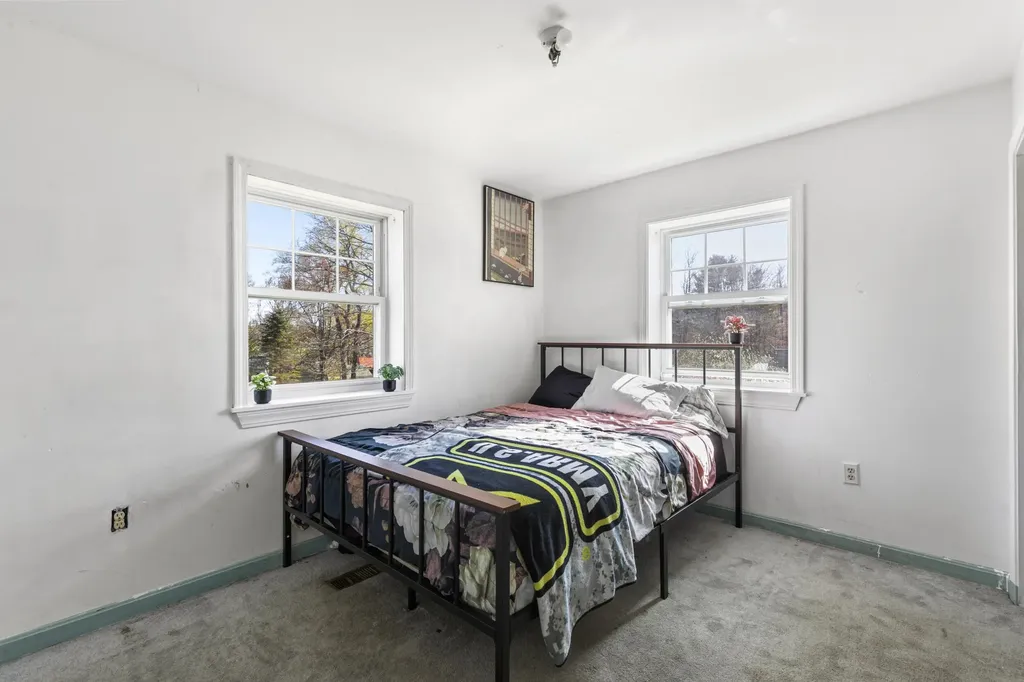 115 River Road Brunswick ME 04011
