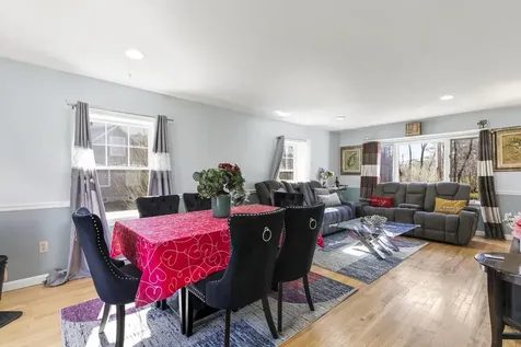 115 River Road Brunswick ME 04011