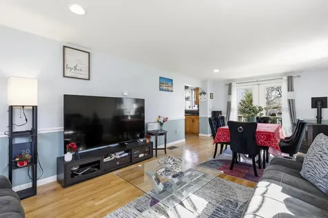 115 River Road Brunswick ME 04011