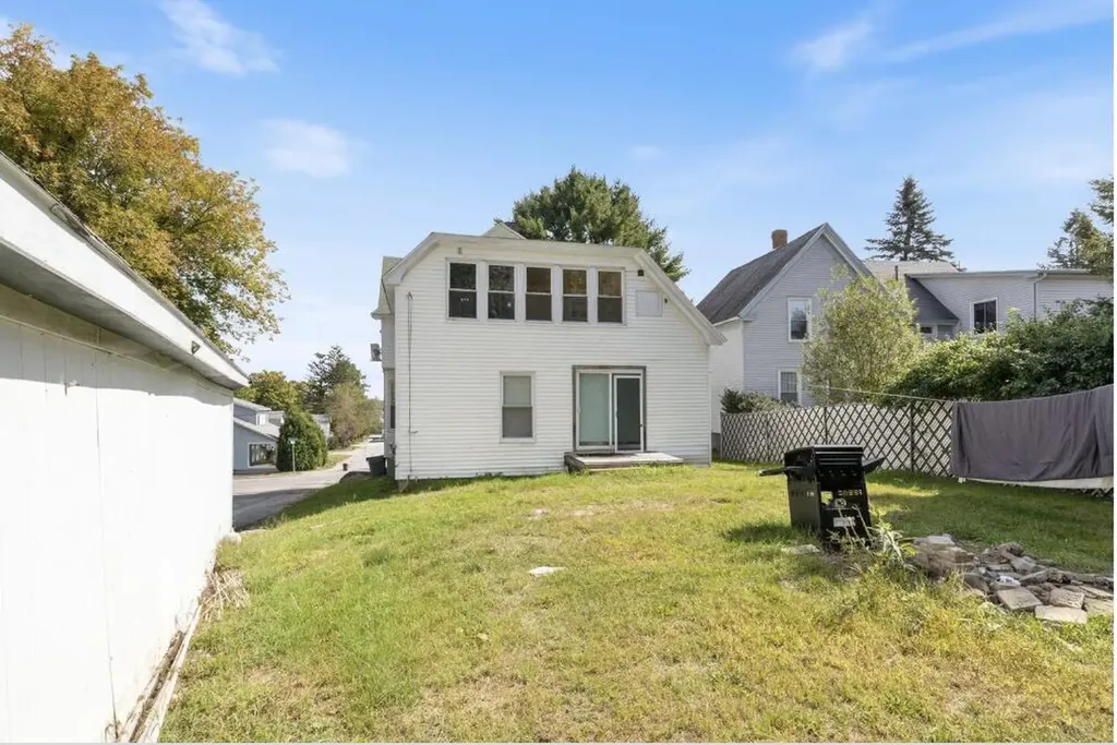 154 Madison Street Auburn ME 04210