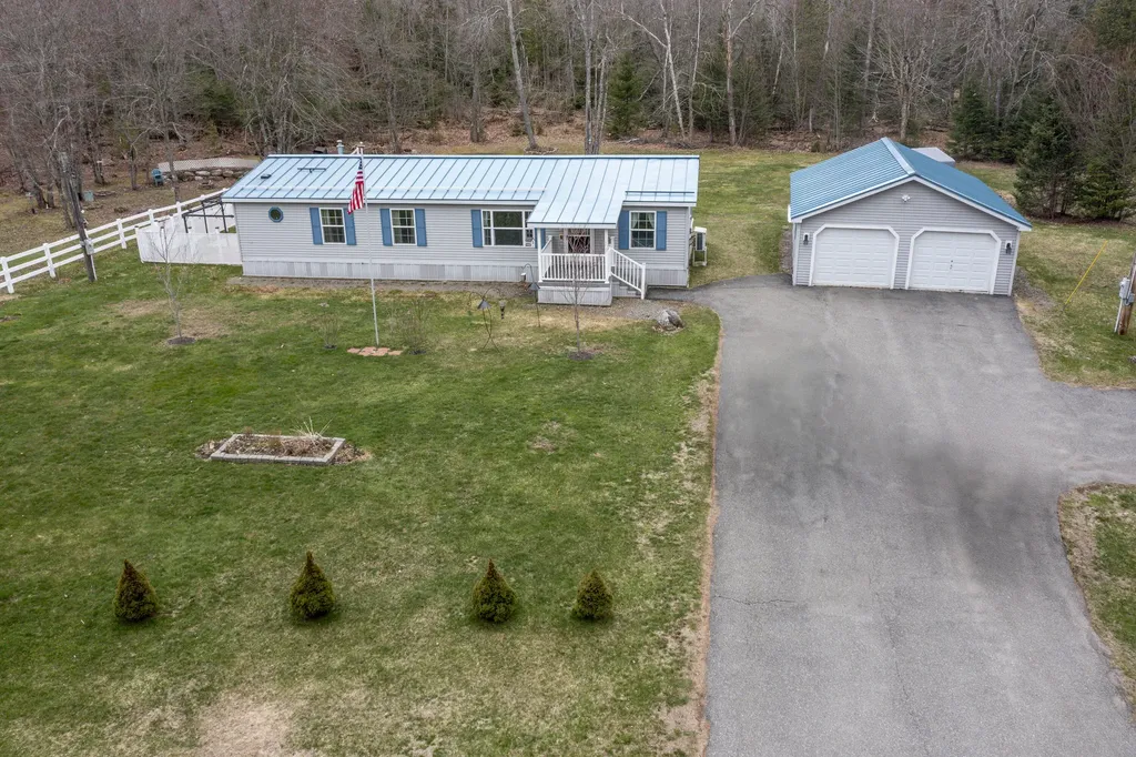 52 Cross Road Bucksport ME 04416