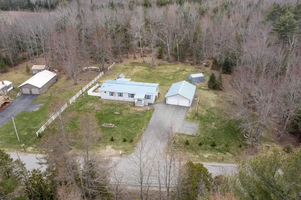 52 Cross Road Bucksport ME 04416