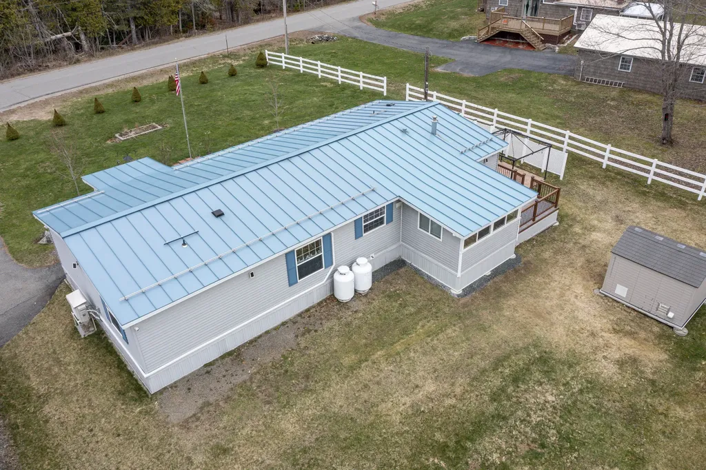 52 Cross Road Bucksport ME 04416
