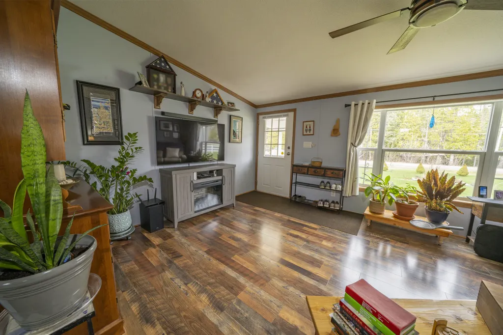 52 Cross Road Bucksport ME 04416