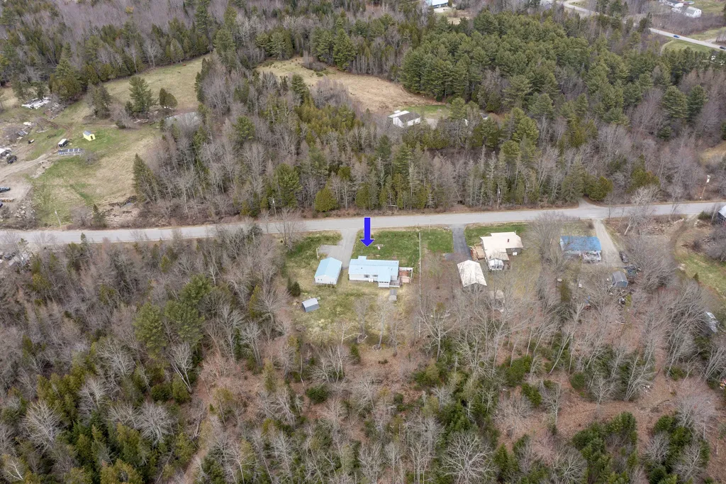 52 Cross Road Bucksport ME 04416