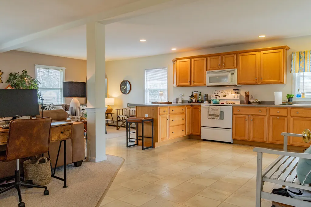 1530 Congress Street Portland ME 04102