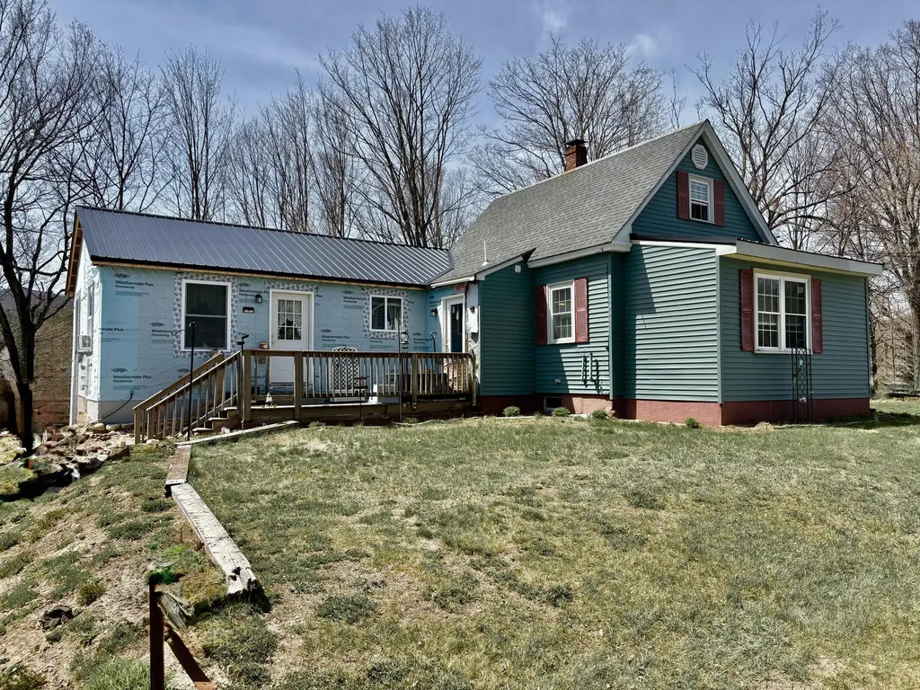 97 Middle Avenue Mexico ME 04257