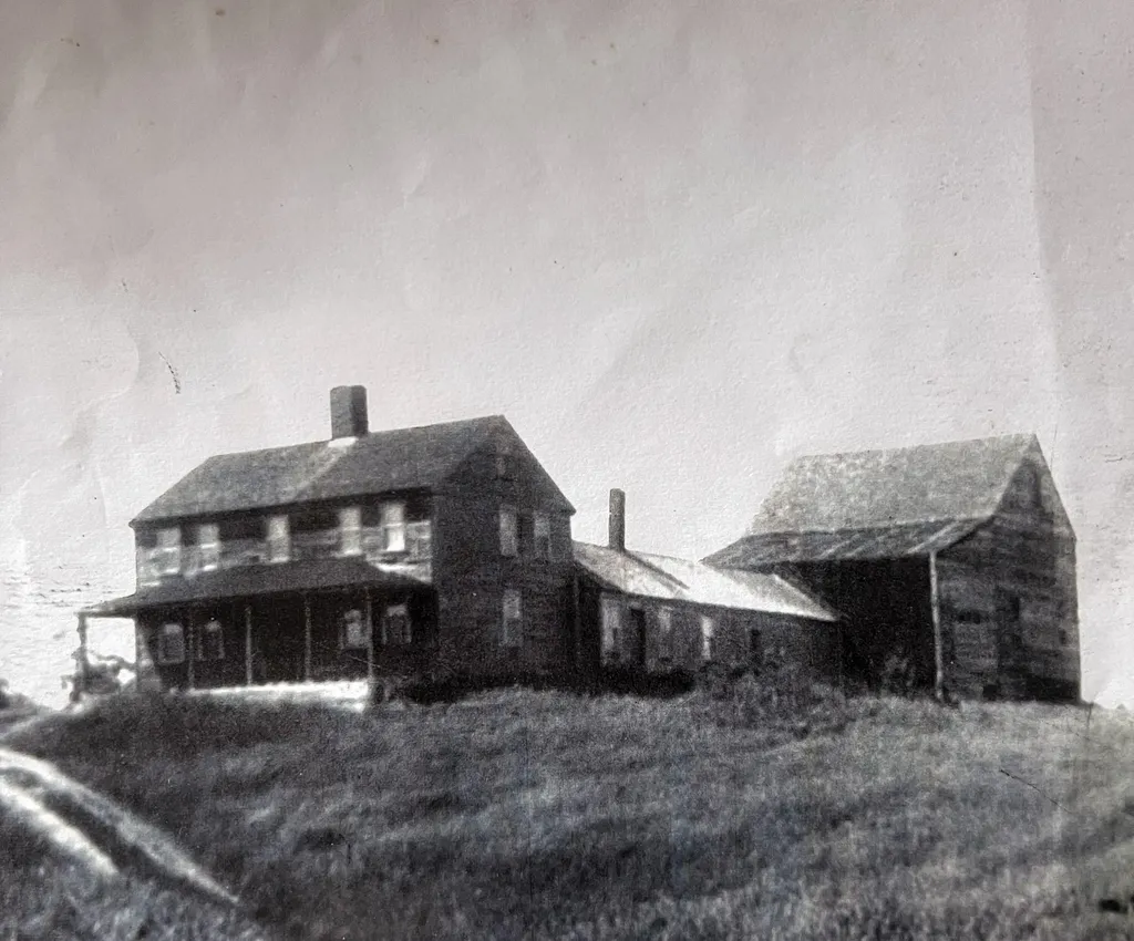 392 Indian Point Road Georgetown ME 04548