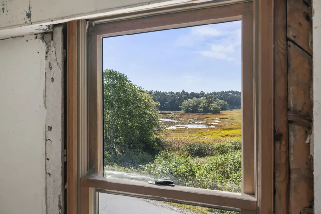 392 Indian Point Road Georgetown ME 04548