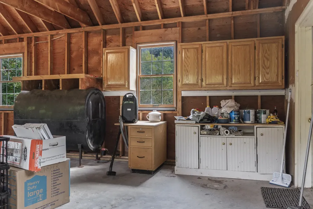 392 Indian Point Road Georgetown ME 04548