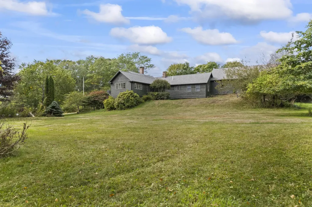 392 Indian Point Road Georgetown ME 04548