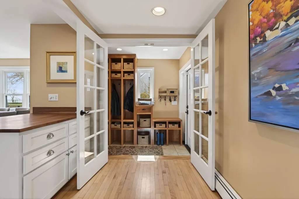 71 Myrtle Avenue South Portland ME 04106