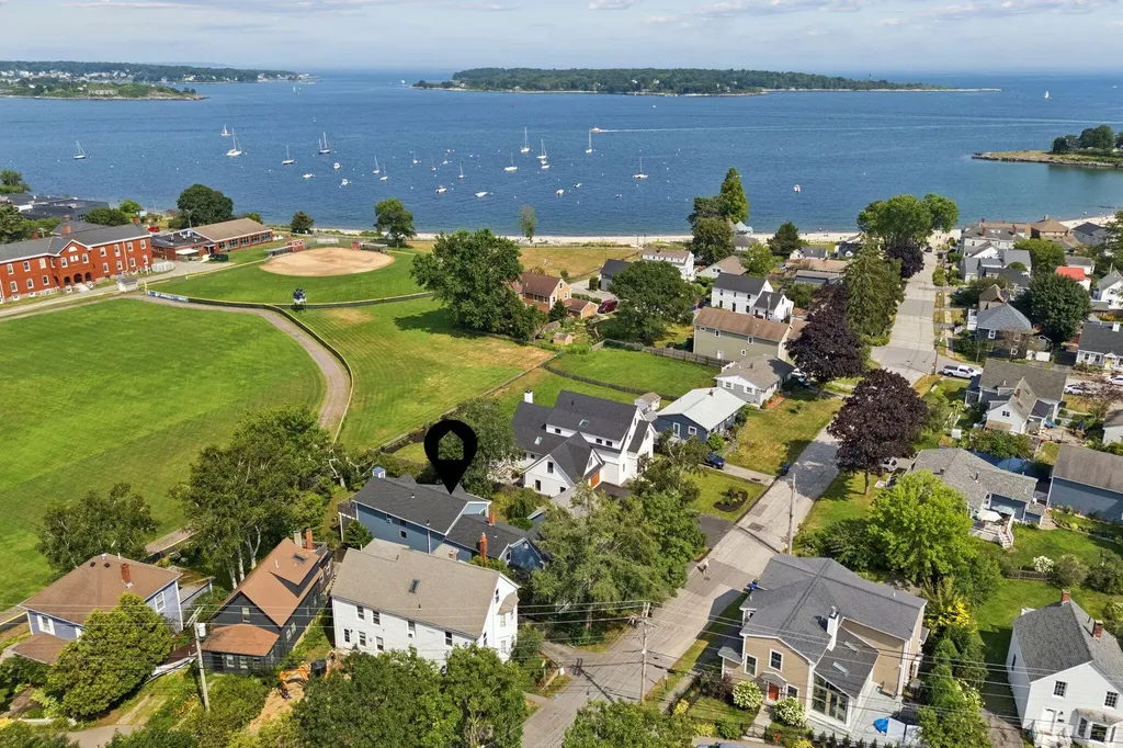 71 Myrtle Avenue South Portland ME 04106