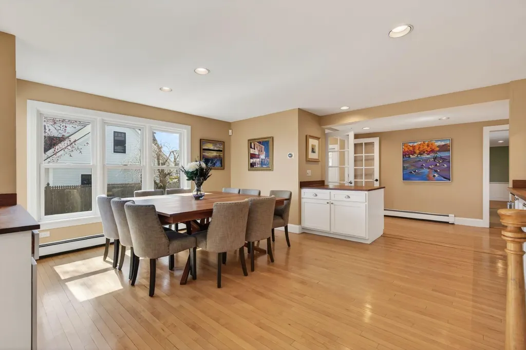71 Myrtle Avenue South Portland ME 04106