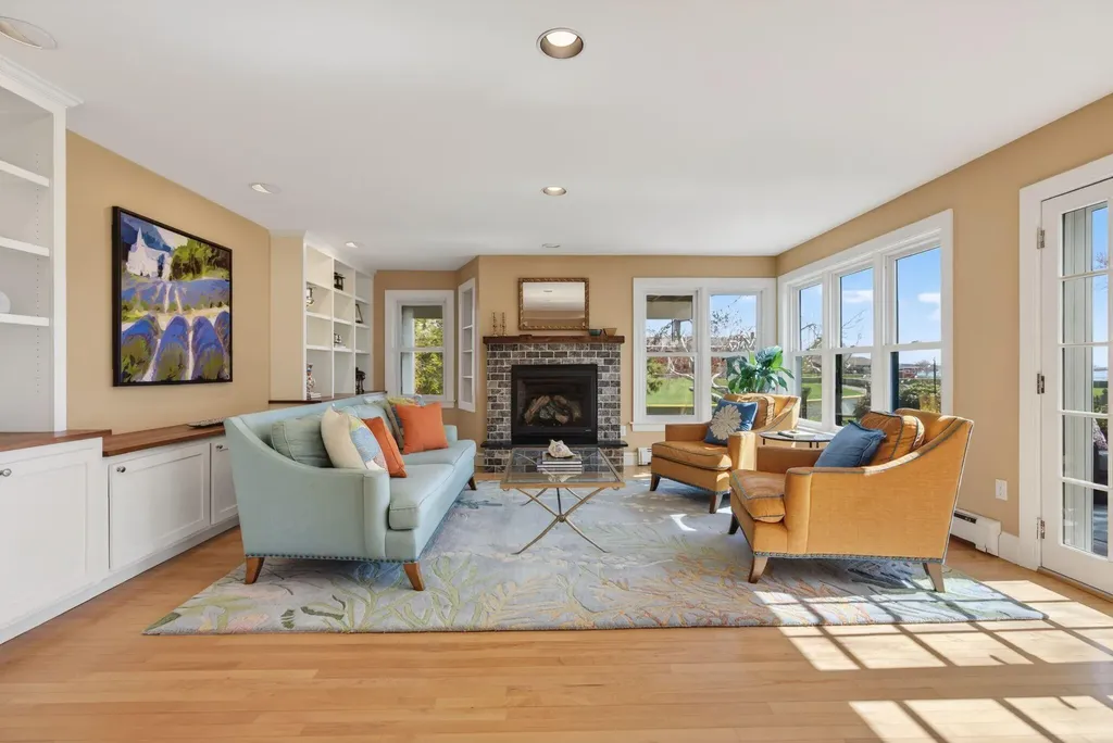 71 Myrtle Avenue South Portland ME 04106