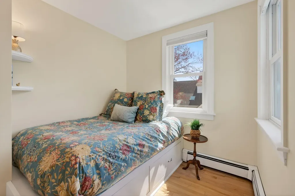 71 Myrtle Avenue South Portland ME 04106