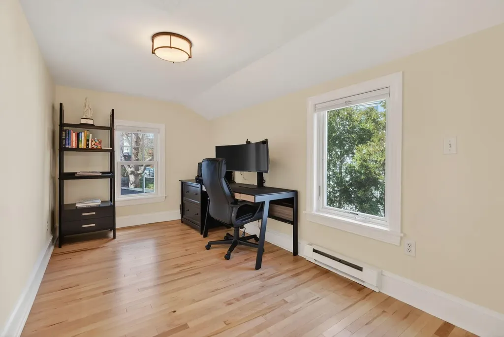 71 Myrtle Avenue South Portland ME 04106