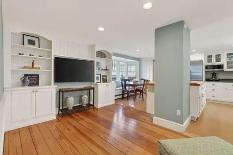 71 Myrtle Avenue South Portland ME 04106