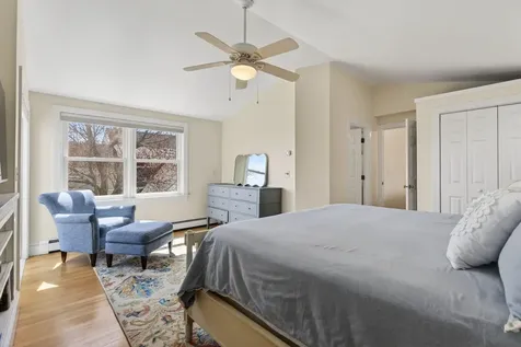 71 Myrtle Avenue South Portland ME 04106