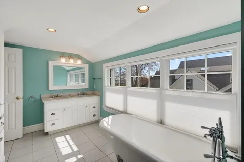 71 Myrtle Avenue South Portland ME 04106
