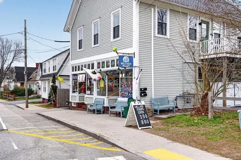 71 Myrtle Avenue South Portland ME 04106