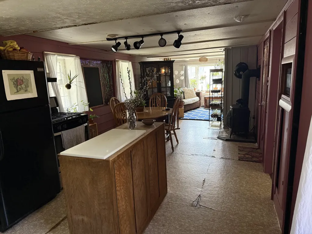 21 Curtis Road Freeport ME 04032