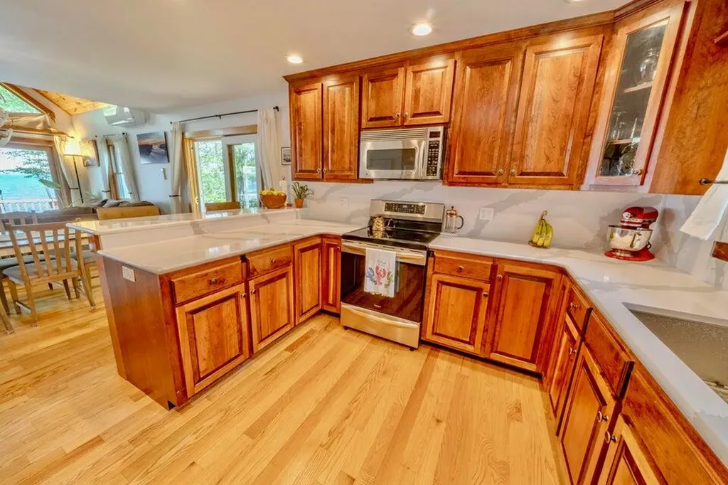 19 Glenview Lane Belfast ME 04915