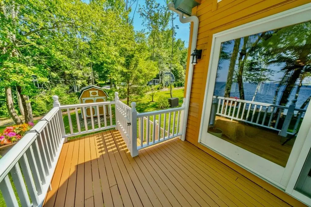 19 Glenview Lane Belfast ME 04915