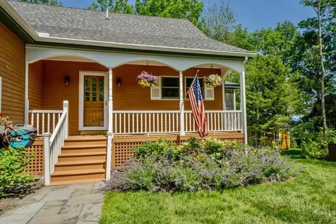 19 Glenview Lane Belfast ME 04915