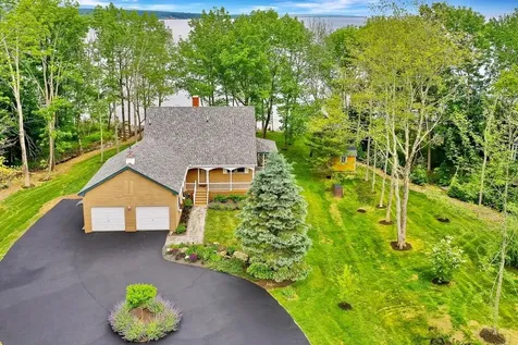 19 Glenview Lane Belfast ME 04915