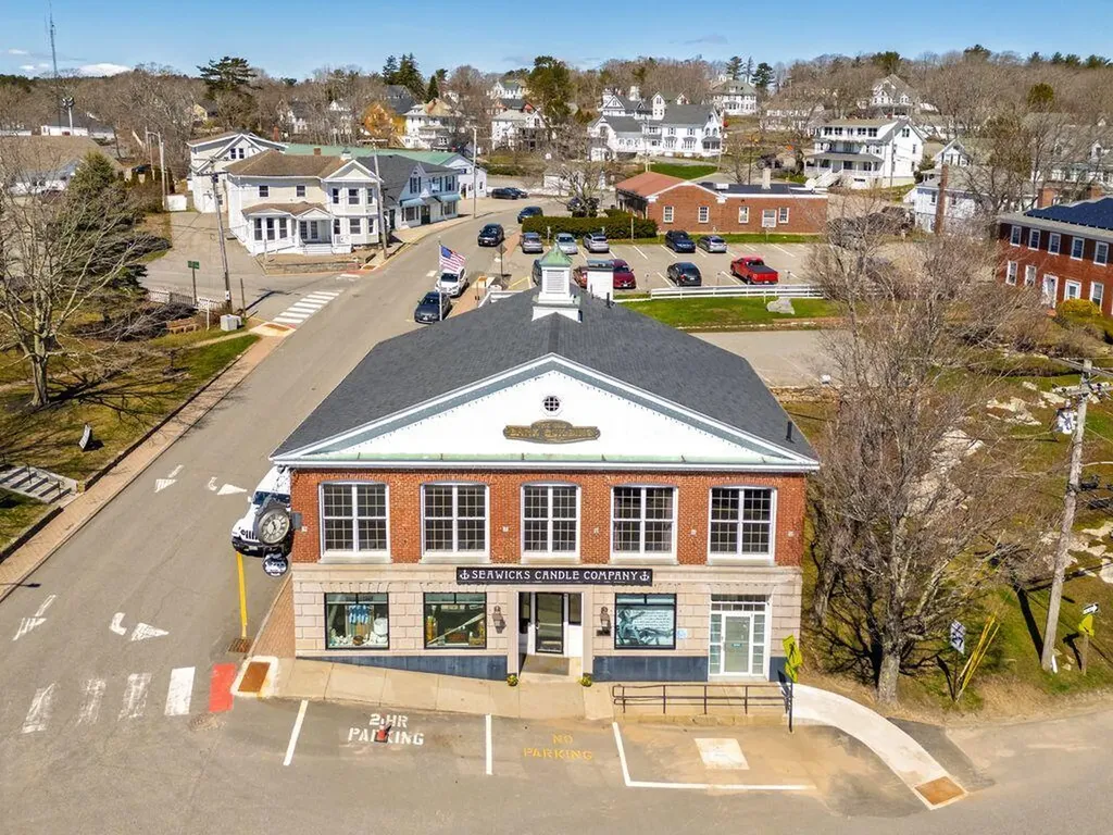 4 Townsend Avenue Boothbay Harbor ME 04538