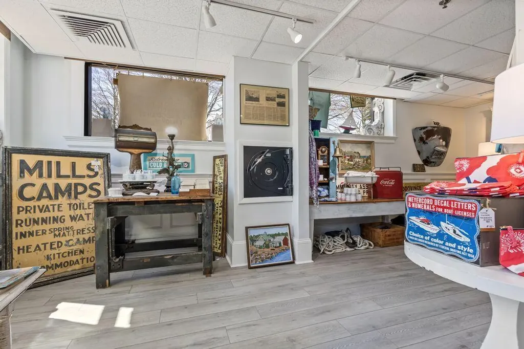4 Townsend Avenue Boothbay Harbor ME 04538