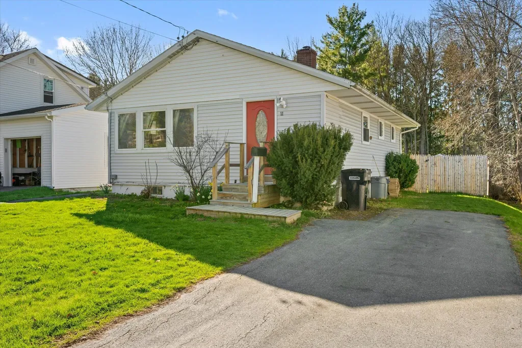 11 Westland Street Bangor ME 04401