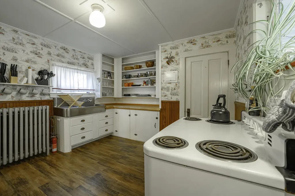 7 Hazen Street Norway ME 04268