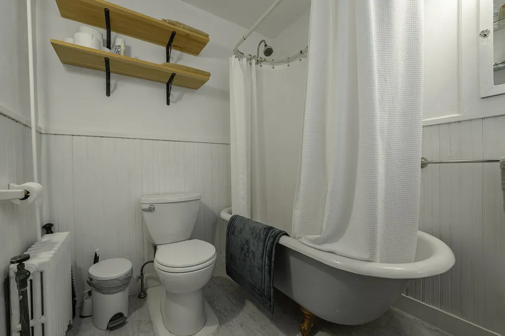7 Hazen Street Norway ME 04268