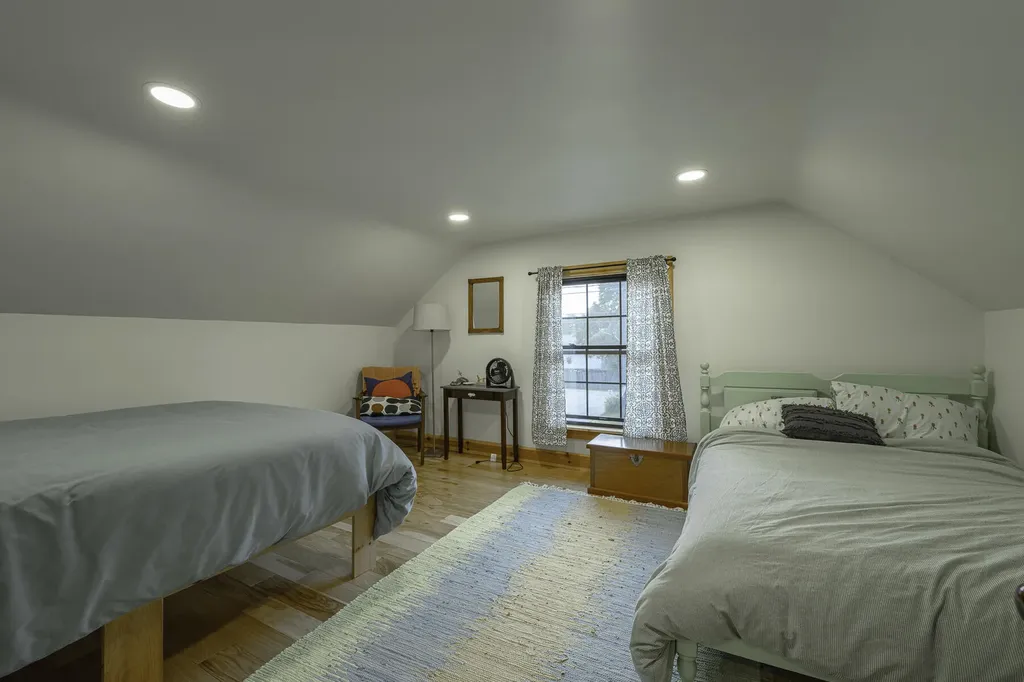 7 Hazen Street Norway ME 04268