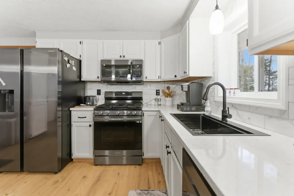 124 Sedgley Road Greene ME 04236