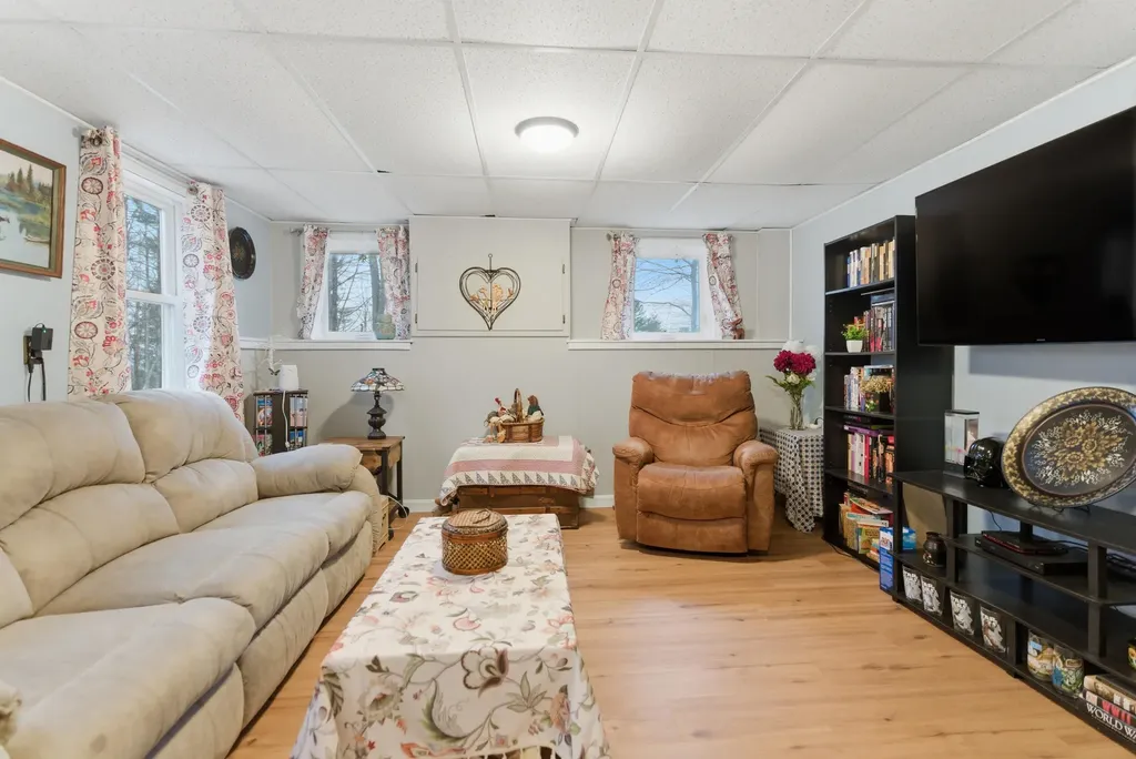 124 Sedgley Road Greene ME 04236