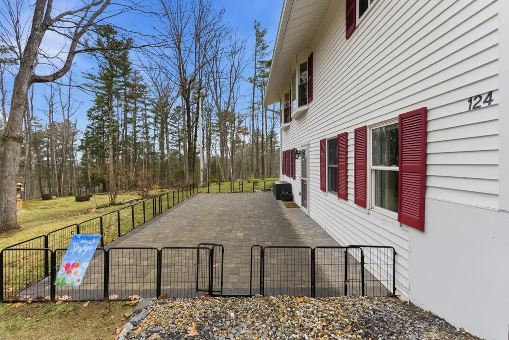 124 Sedgley Road Greene ME 04236