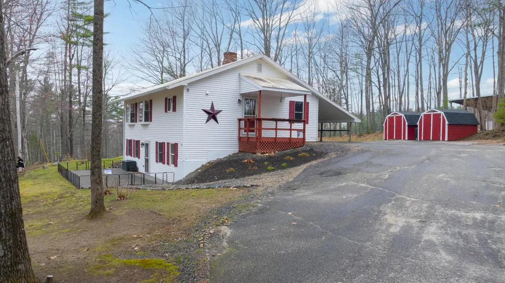 124 Sedgley Road Greene ME 04236
