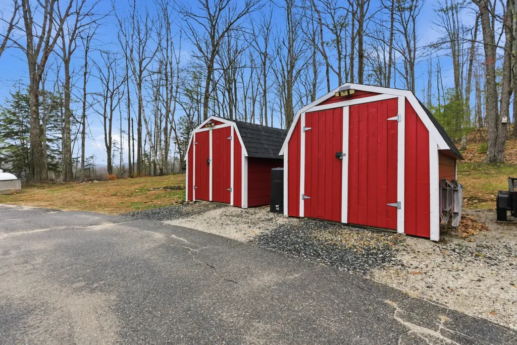 124 Sedgley Road Greene ME 04236