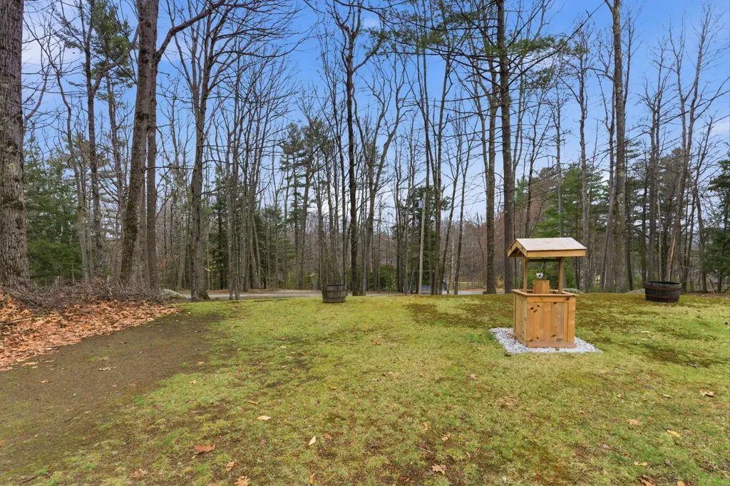 124 Sedgley Road Greene ME 04236