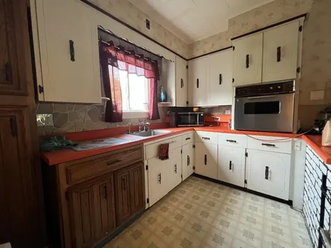 63 Rideout Avenue Lewiston ME 04240