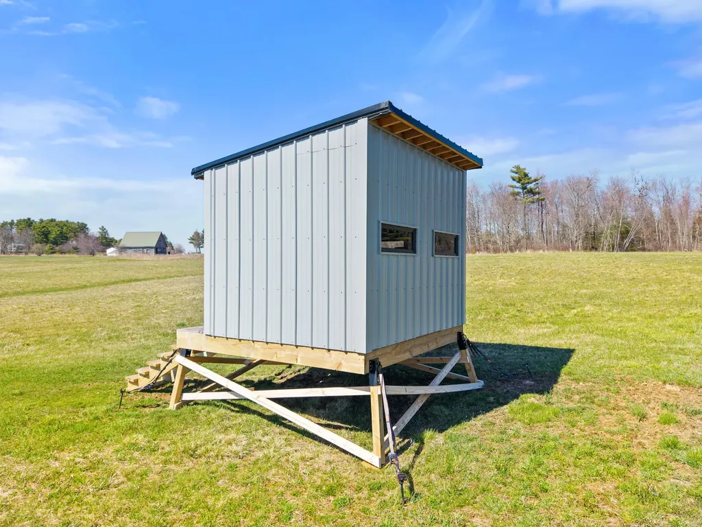 251 Coles Corner Road Winterport ME 04496