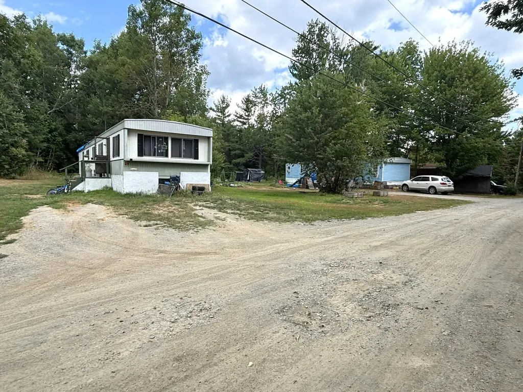 434 Tate Road Corinth ME 04427