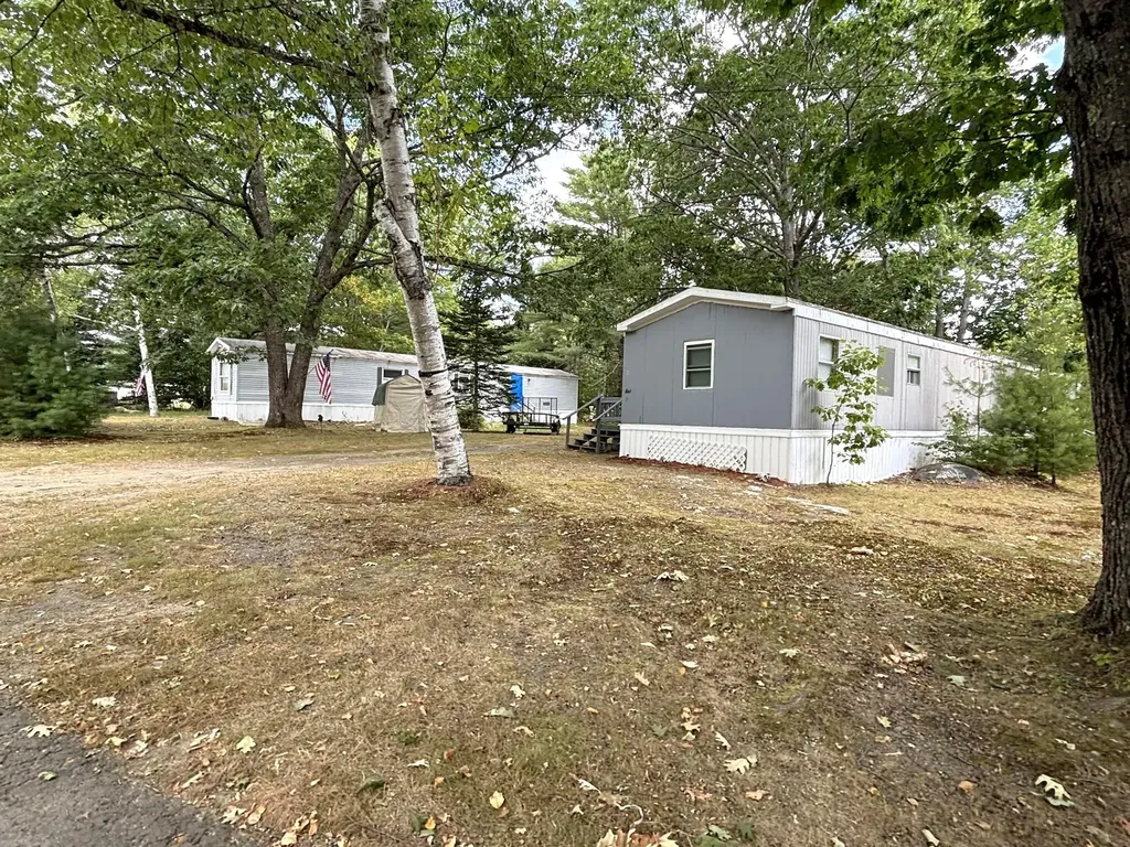 434 Tate Road Corinth ME 04427