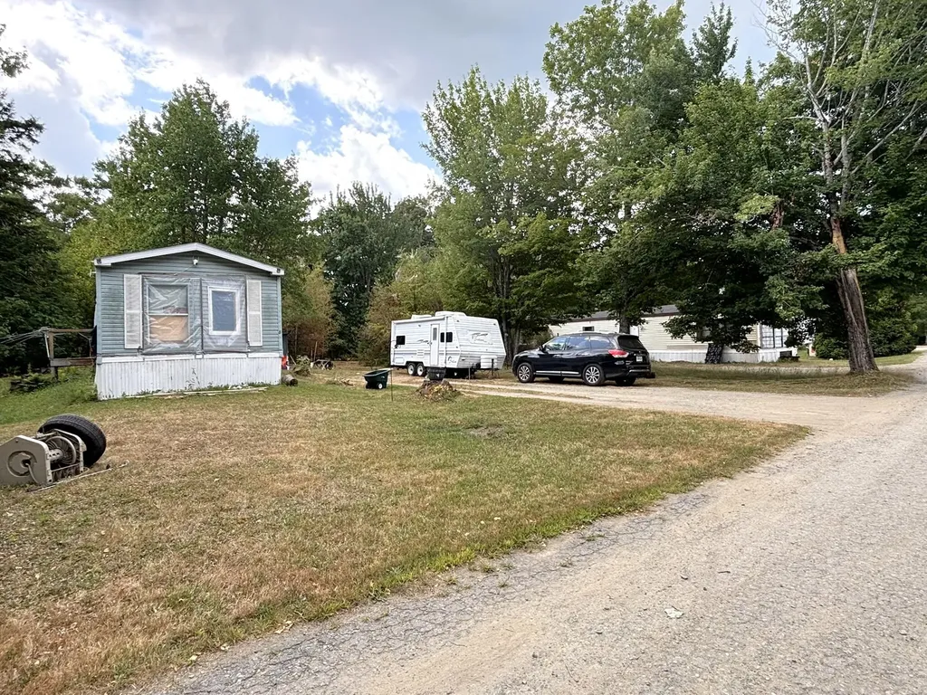 434 Tate Road Corinth ME 04427